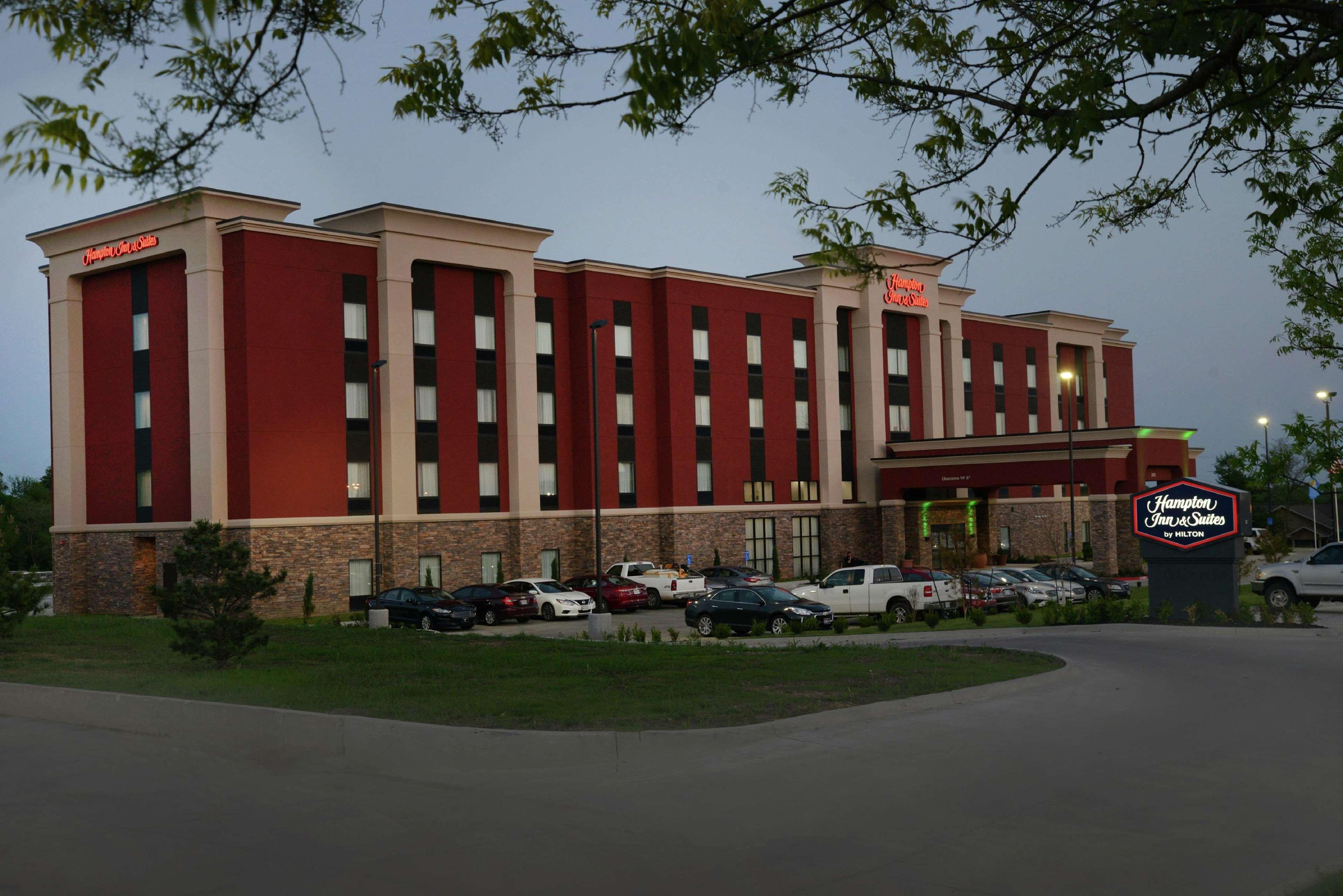 Hampton Inn & Suites Понка-Сіті Екстер'єр фото